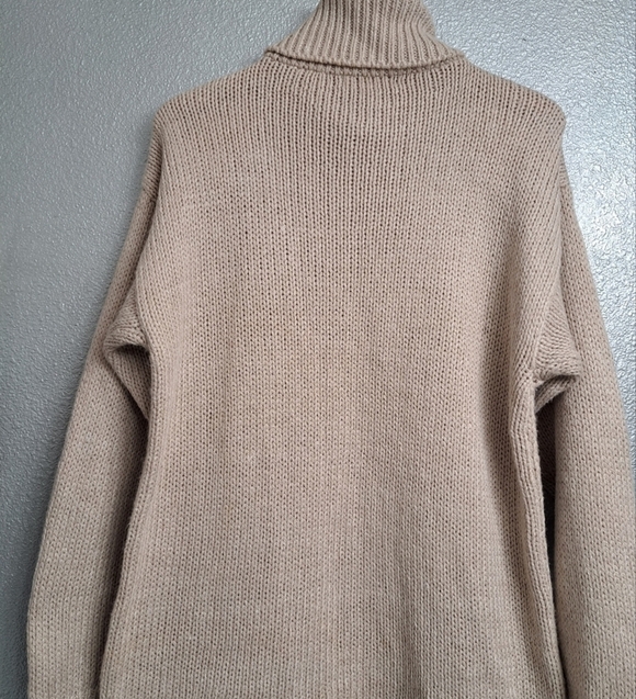 American Weekend Floral Embroidered Turtleneck Tunic Sweater   Size L - Picture 4 of 6